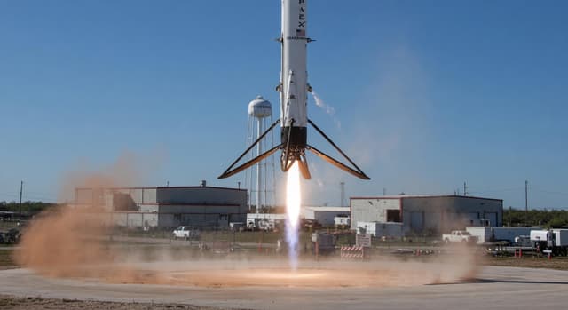 Grasshopper prototype vertical landing test, 2013